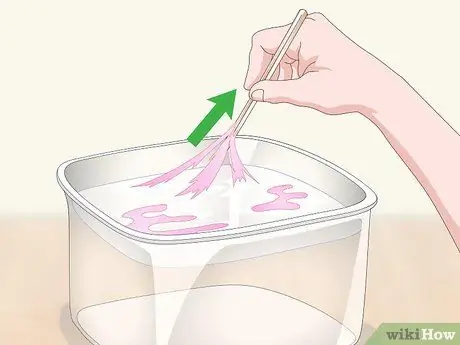 Мраморная бутылка шаг 15