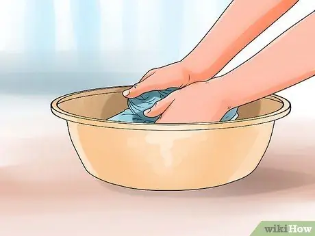 Удаление желтых пятен с подмышек, шаг 2