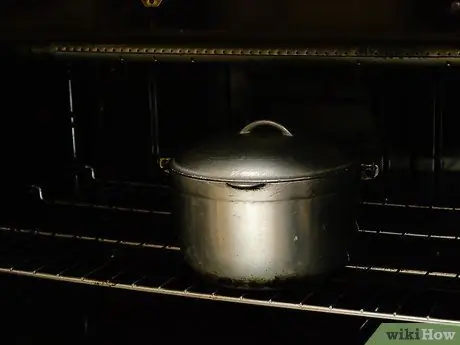Используйте голландскую духовку Шаг 1