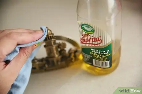 Используйте натуральные чистящие средства Шаг 14