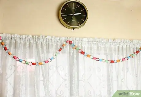 Сделайте украшения из бумажных колец Шаг 7