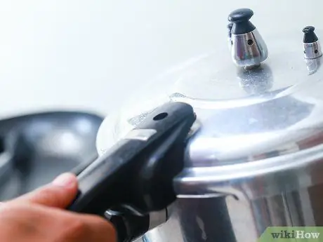 Приготовить свиные отбивные с морковью и картофелем в скороварке Шаг 9 Приготовить свиные отбивные с морковью и картофелем в скороварке Шаг 9