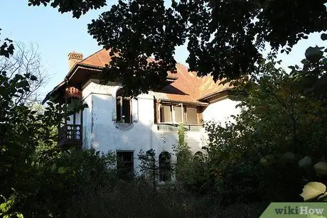 Исследуйте заброшенные постройки, шаг 8