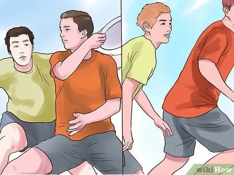 Играть в Ultimate Frisbee Step 18