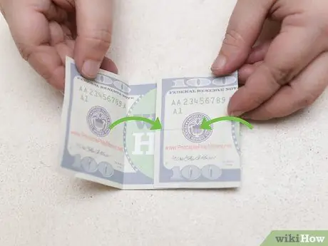 Сделайте черепаху из долларовой купюры Шаг 8