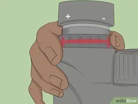 Use Binoculars Step 7