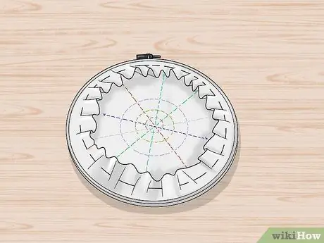 Показать пяльцы для вышивания Шаг 5
