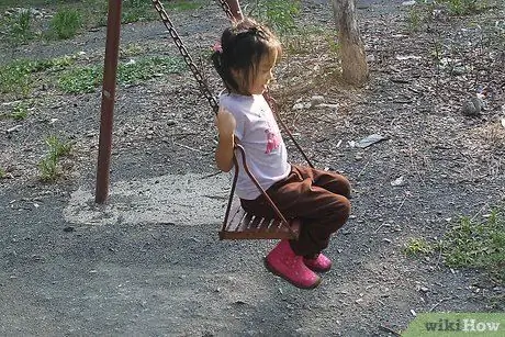 Безопасно спрыгивайте с качелей, шаг 2