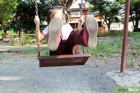 Безопасный прыжок с качелей Шаг 3