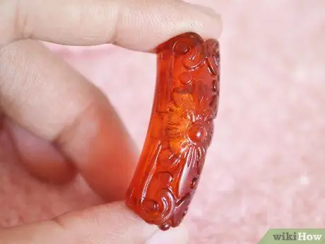 Проверка драгоценных камней из янтаря, шаг 3