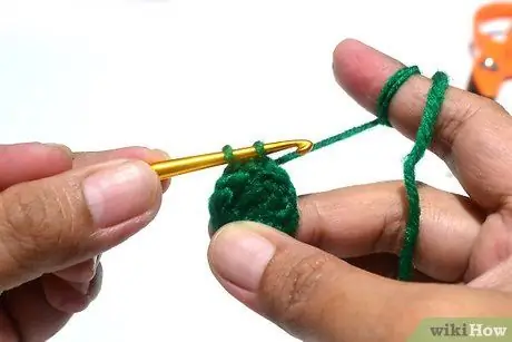 Вязание крючком для левой руки. Шаг 8