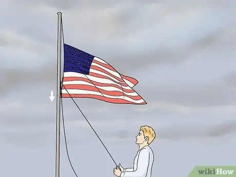 Поднять американский флаг Шаг 10