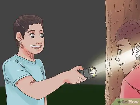 Воспроизвести тег фонарика, шаг 5