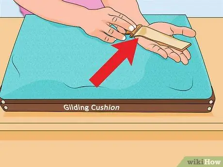 Применить Gold Leaf Step 10