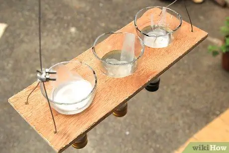 Делаем канделябры из старых бутылок Шаг 18