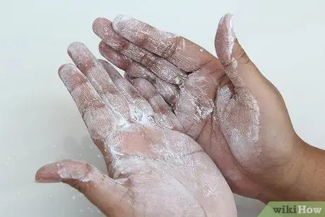 Сделайте горшок из глины для сушки на воздухе Шаг 2