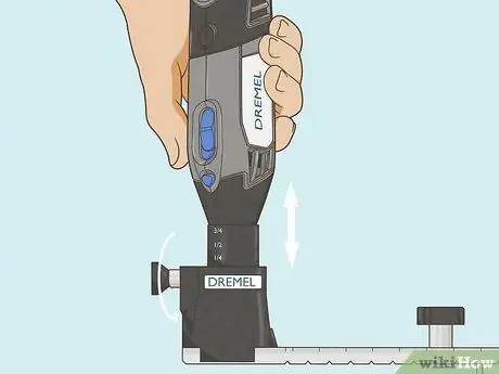 Нарезайте круги с помощью Dremel Step 5