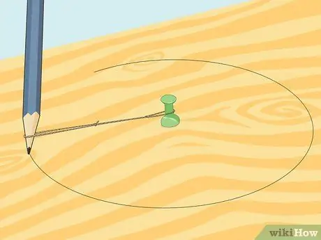 Нарезайте круги с помощью Dremel Step 6