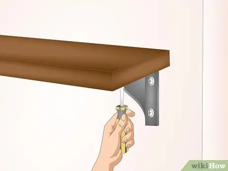 Покажите одежду на стене Шаг 14