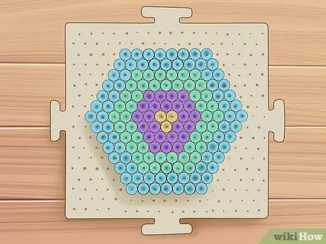 Используйте бусины Perler, шаг 4