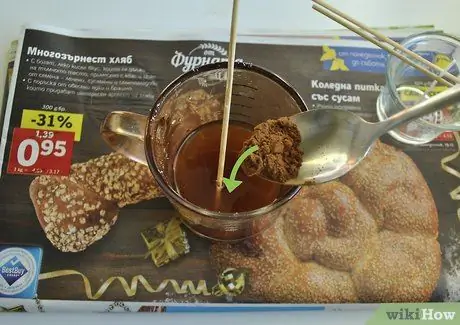 Сделайте ароматическую свечу с корицей Шаг 4