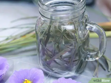 Сделайте свечи с цитронеллой, шаг 12
