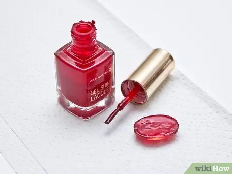 Изготовление украшений из лака для ногтей Шаг 9