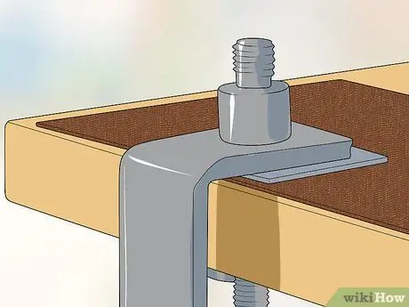 Тиснение на коже Step 7