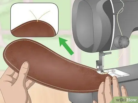 Шить искусственную кожу Шаг 6