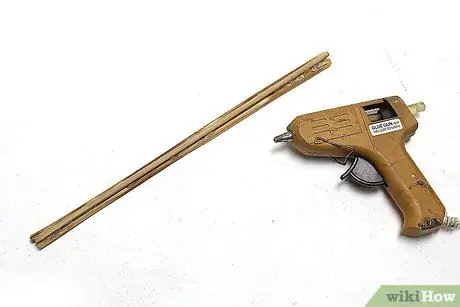 Изготовить метелку из перьев, шаг 1