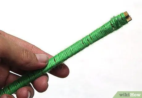 Изготовить метелку из перьев. Шаг 9