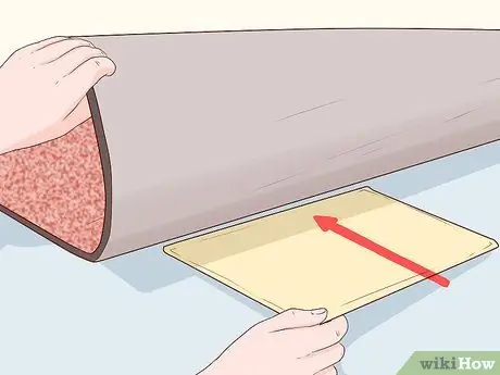 Удаление вмятин от мебели с ковра Шаг 8