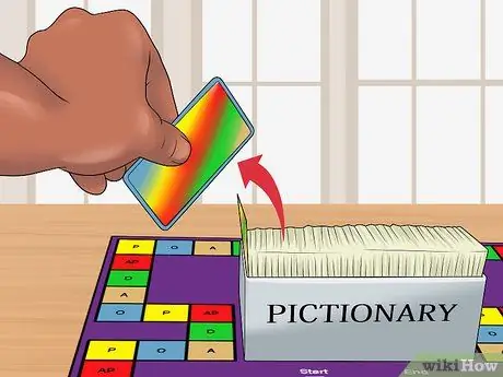 Играть в Pictionary Step 10