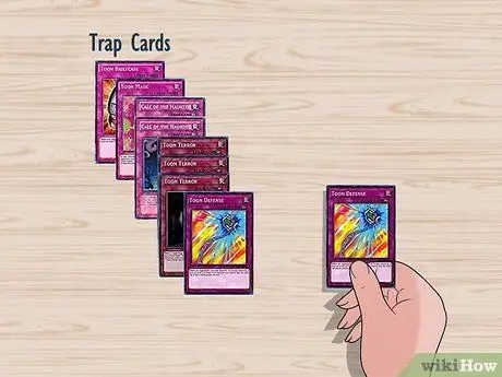 Постройте Yu Gi Oh! Колода Step 6