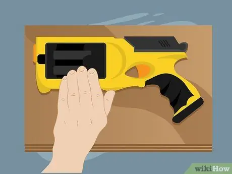 Сделайте кобуру Nerf Шаг 4