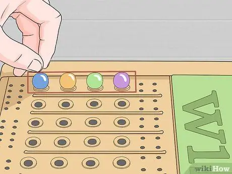Сыграть в Mastermind Step 2