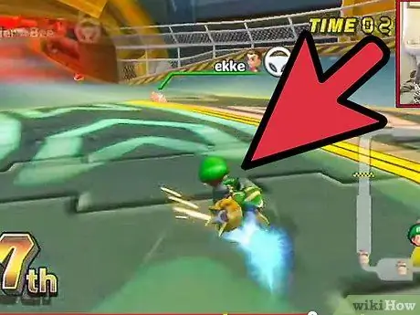 Используйте предметы в качестве щитов в Mario Kart Wii, шаг 12
