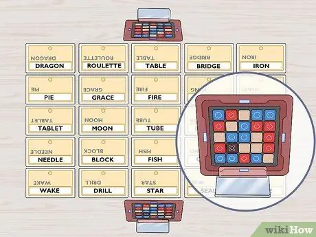 Играть в Codenames Step 6