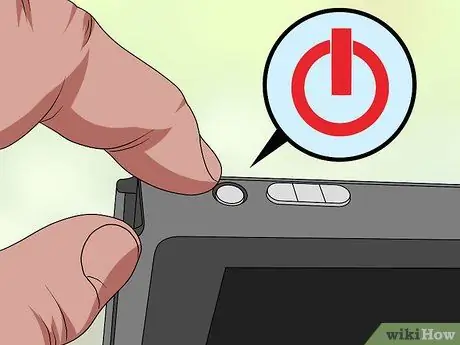 Установите SD-карту на Nintendo Switch Шаг 1