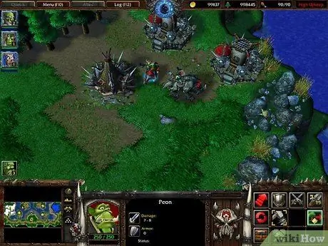 Выиграйте битву 1 на 1 в Warcraft 3, играя за орка. Шаг 7