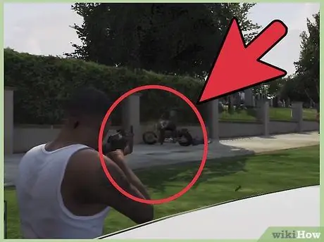 Спасите похищенную девушку в GTA V, шаг 3