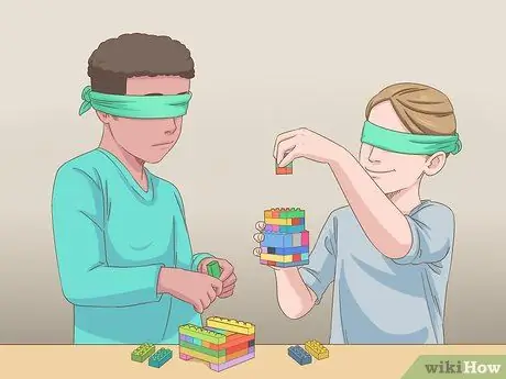 Играйте с LEGOs Step 8