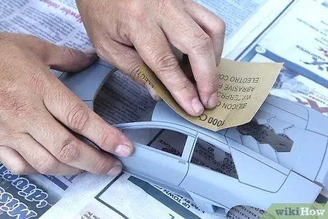 Покрасьте модель автомобиля Шаг 3
