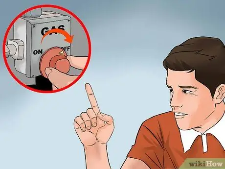 Установите газовые журналы, шаг 2