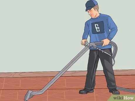 Удаление пятен латексной краски с ковра Шаг 6