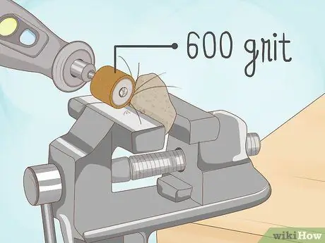 Отполировать камни с помощью Dremel Step 7