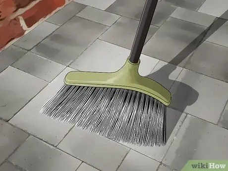 Чистка уличной плитки Шаг 1