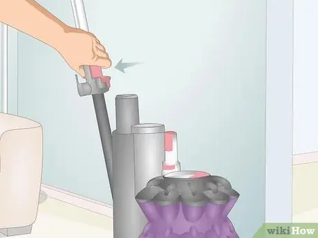 Используйте насадки Dyson, шаг 2 Используйте насадки Dyson, шаг 2