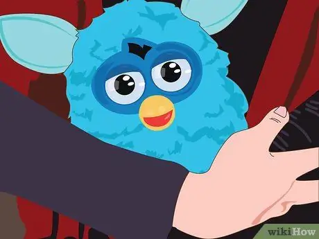 Будьте хорошим владельцем Mute Furby Шаг 13
