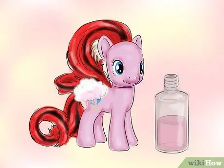 Сделайте обычай My Little Pony с маркерами Sharpie Шаг 5
